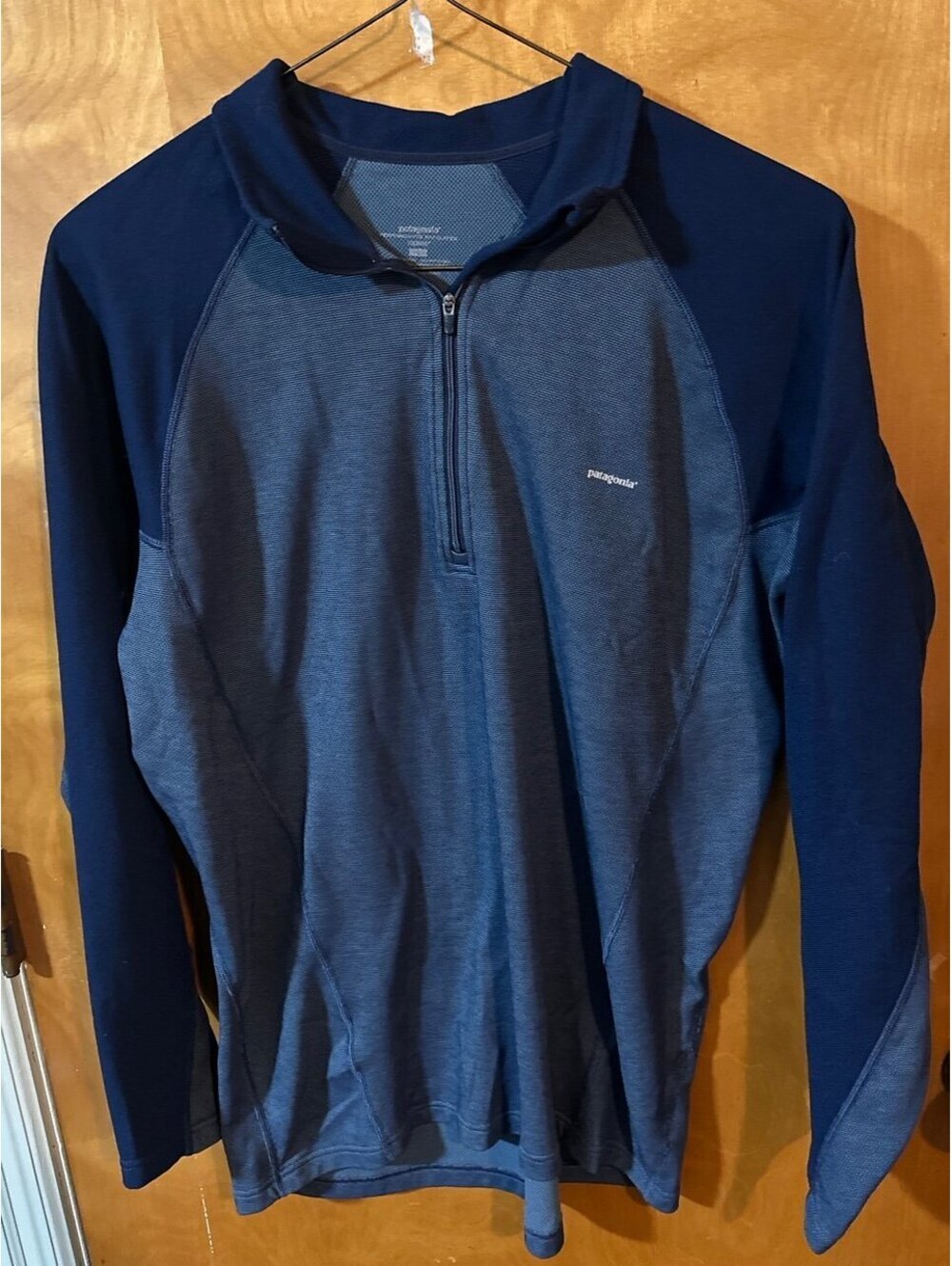 Patagonia Perfermance baselayer quarter zip size large